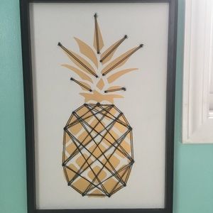 Pineapple wall decor